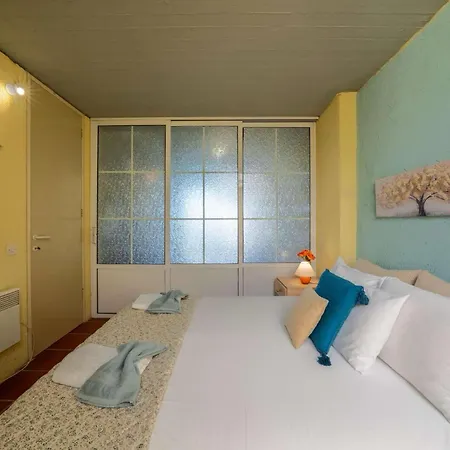 Blue Marine 1 Barbati On The Beach - Public Pool Apartment